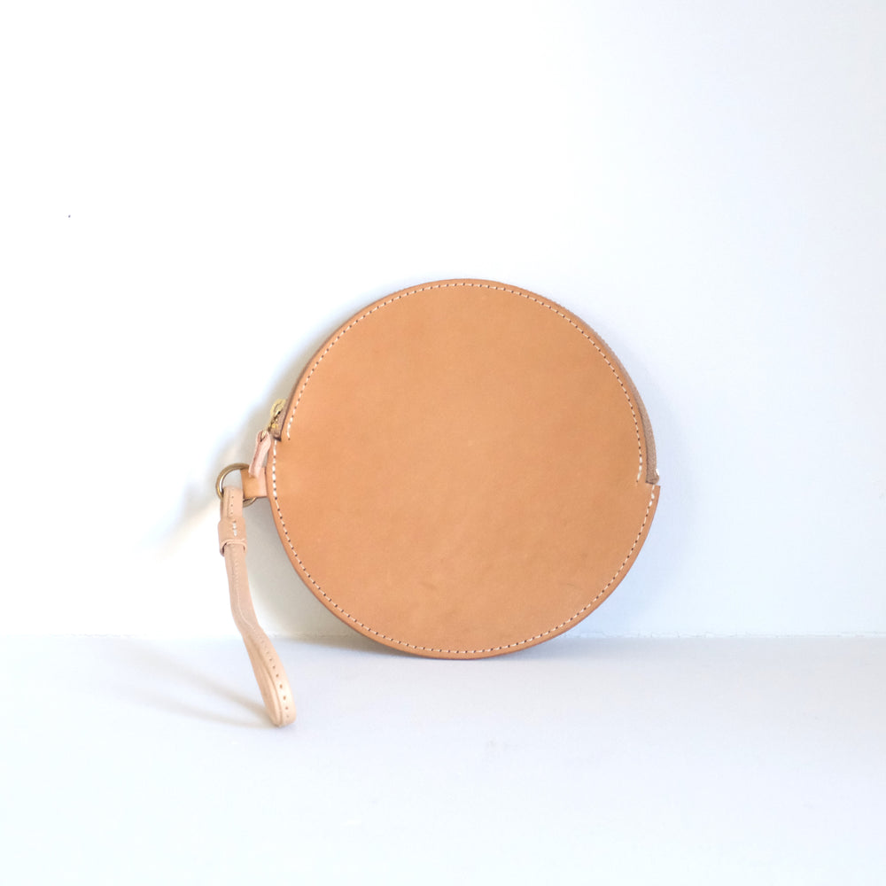Round pouch