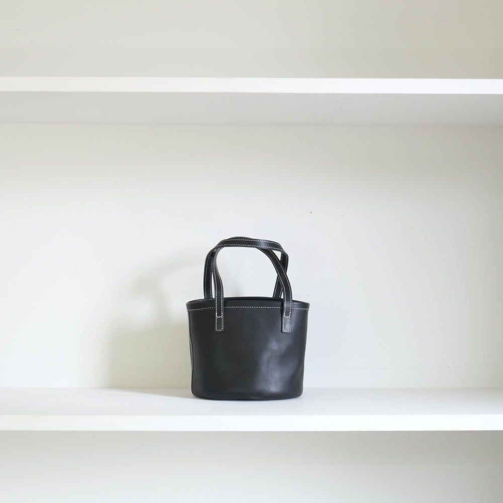 Leather round mini bag Black