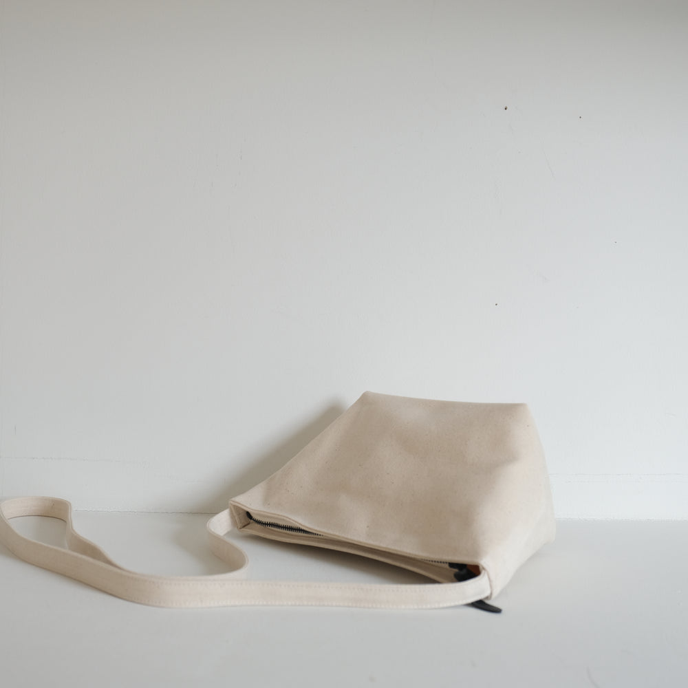 Boat mini shoulder bag