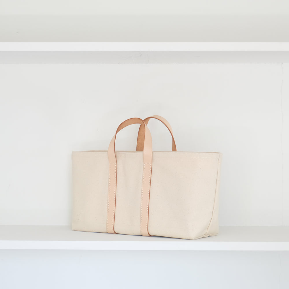 Leather handle yokonaga tote