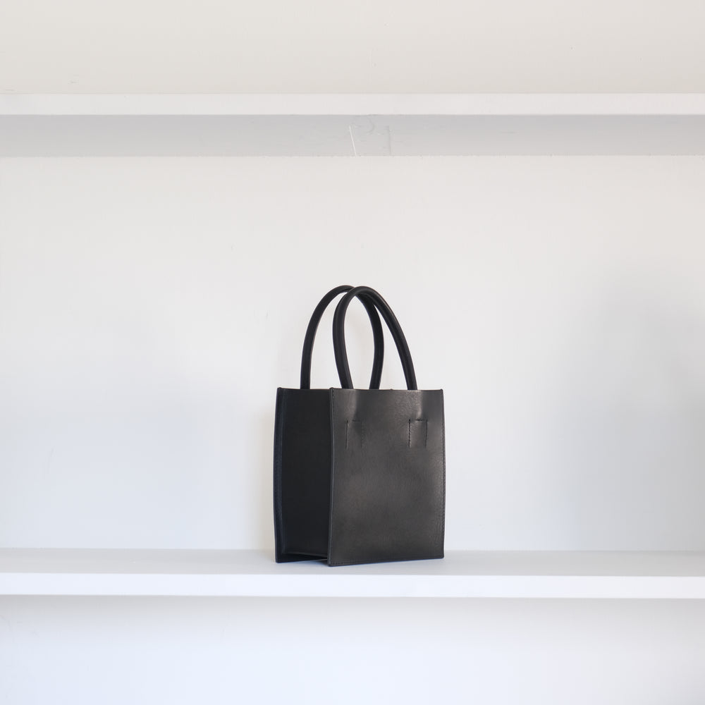 Leather top handle tote mini Black
