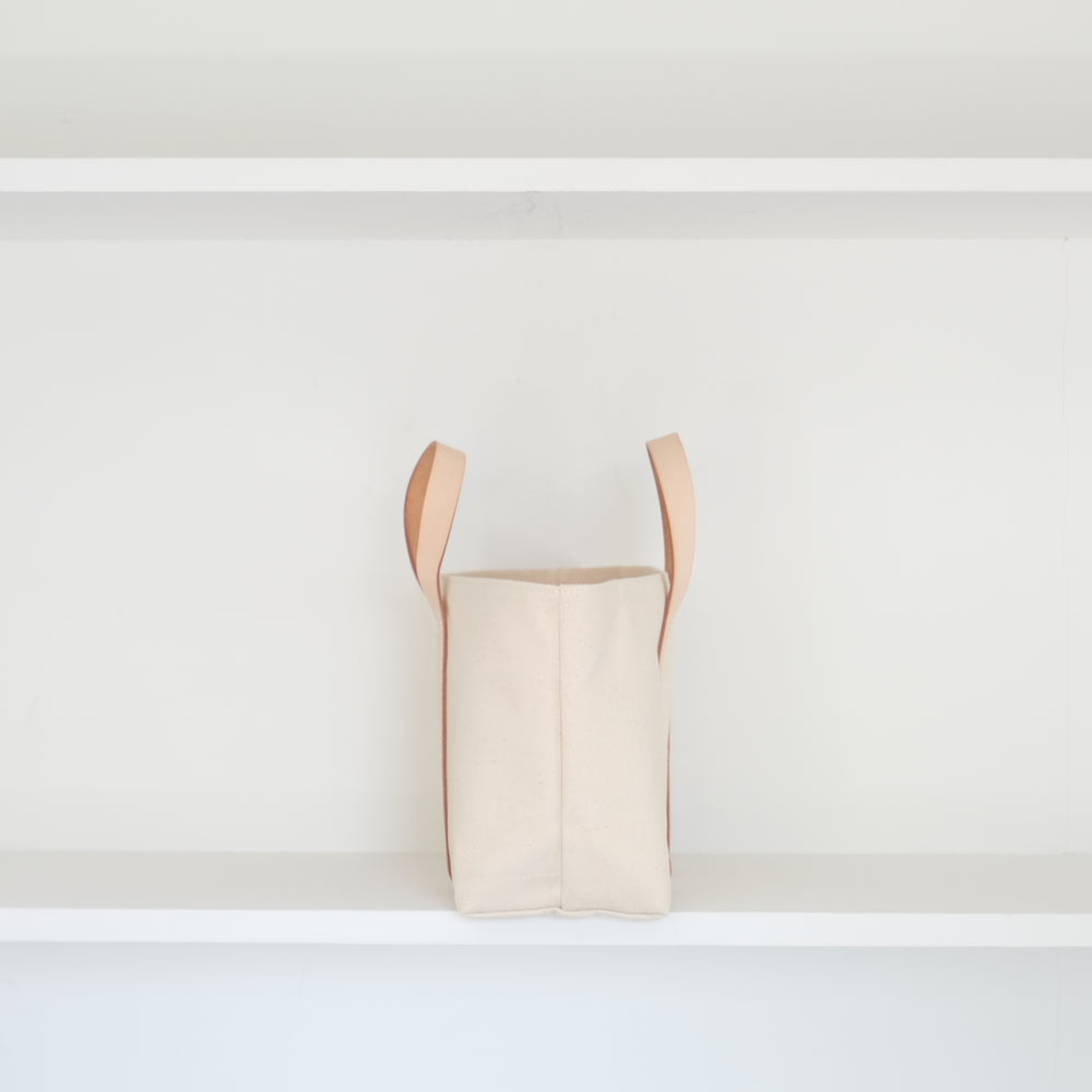 Leather handle yokonaga tote