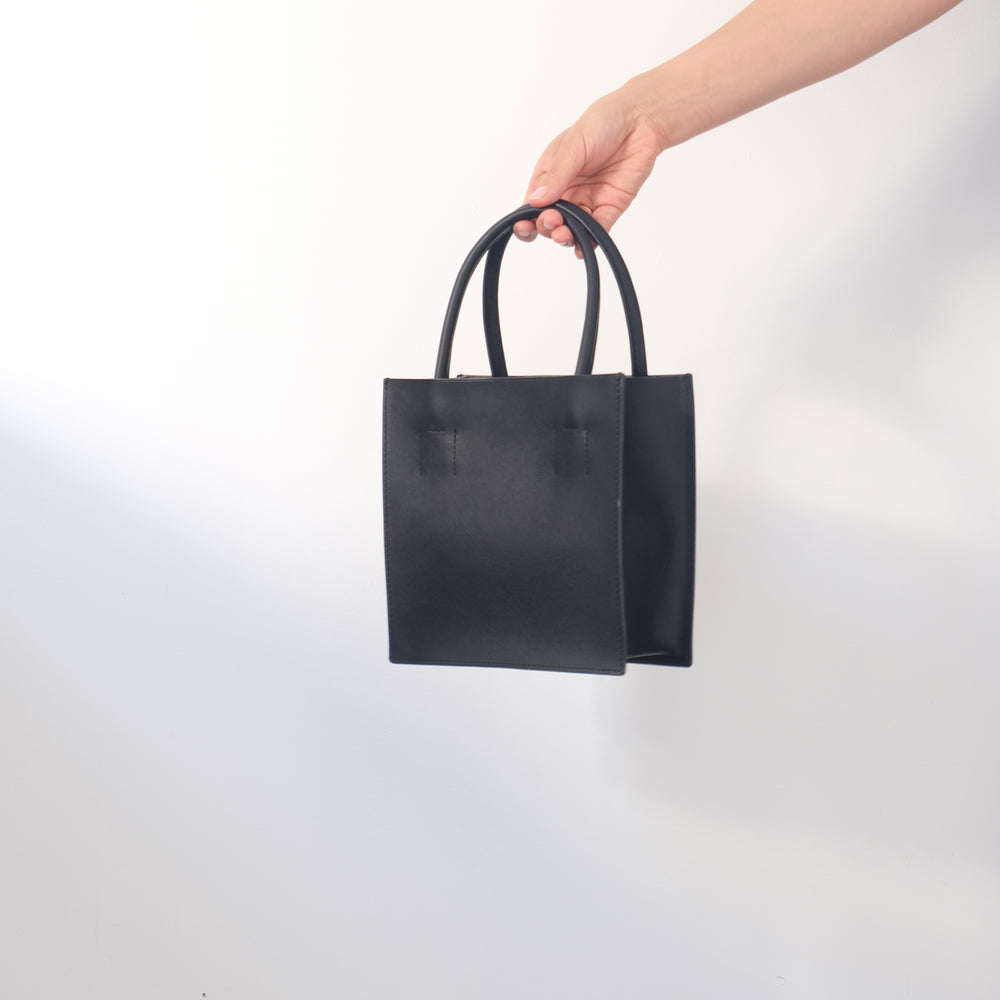 Leather top handle tote mini Black