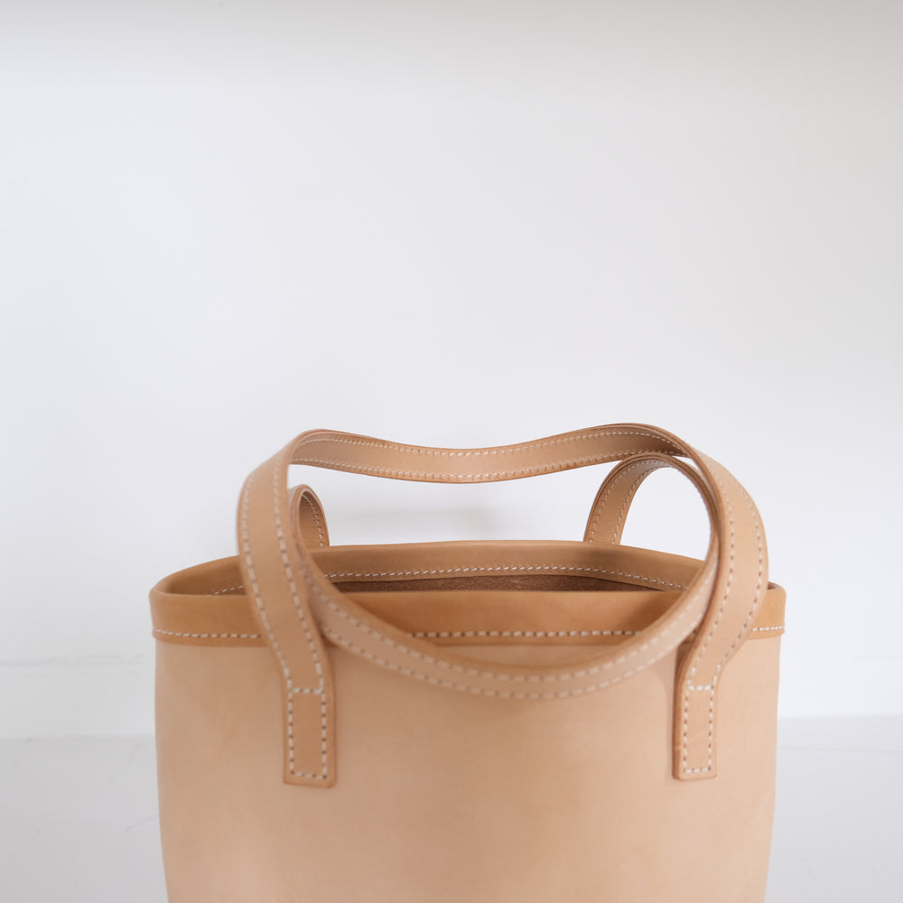 Leather round mini bag  :  long handles