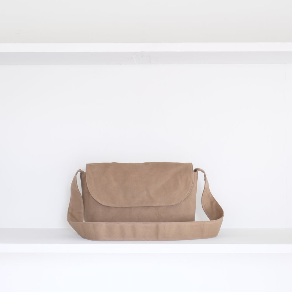 Paraffin canvas postmanbag