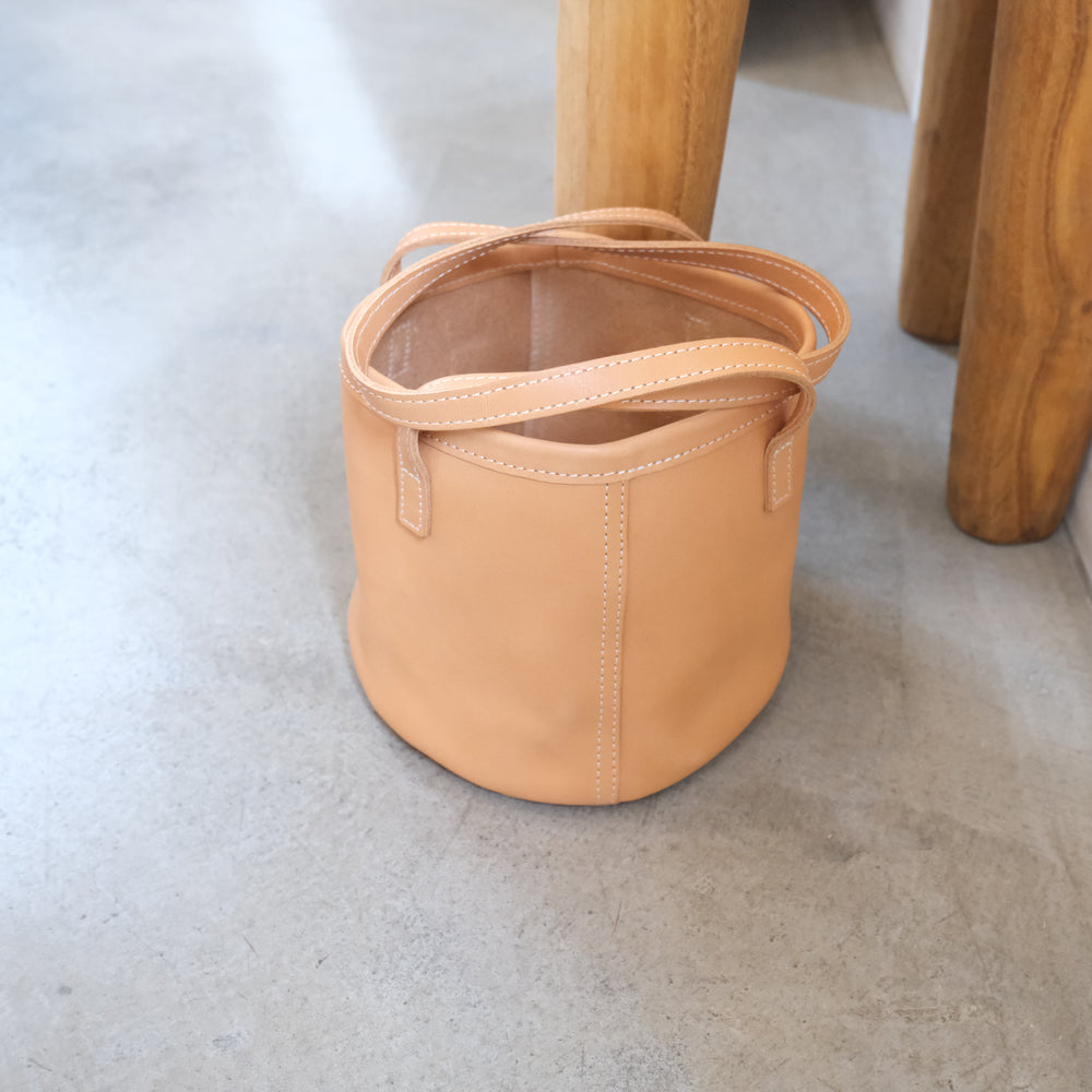 Leather round mini bag natural